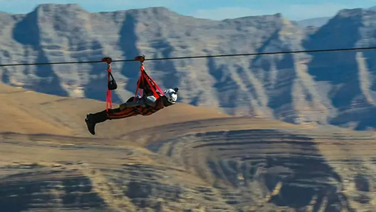 listing card gallery - Image 1 of 6